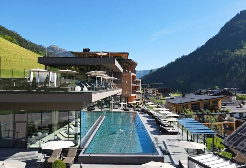 Das Edelweiss  Salzburg Mountain Resort