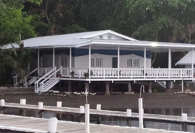 Driftwood Resort