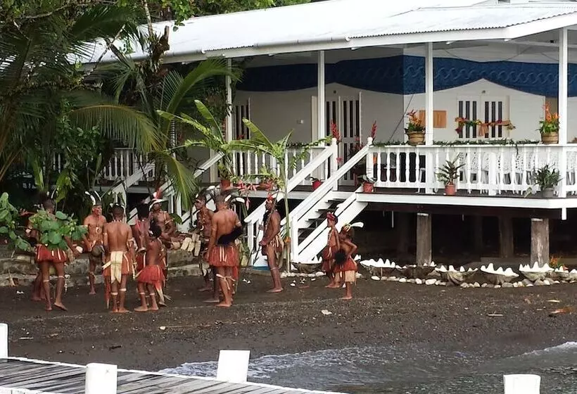 Driftwood Resort