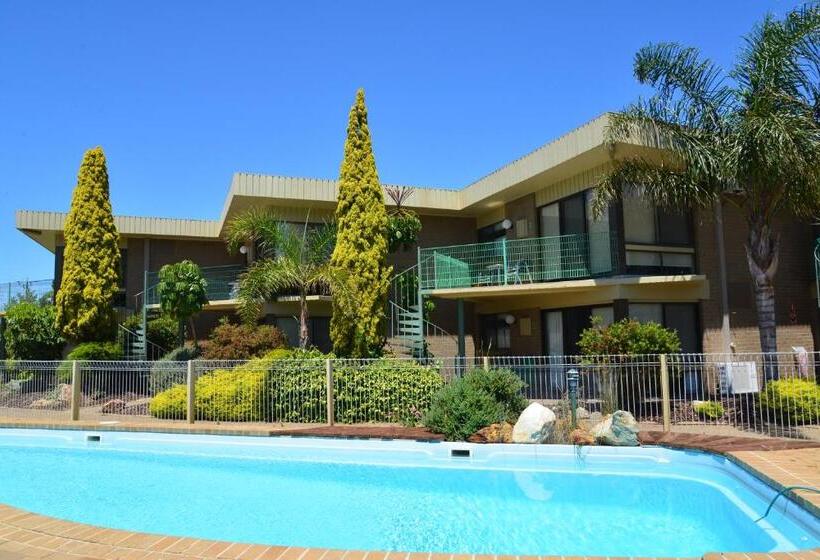 Emmanuel Holiday Apartment