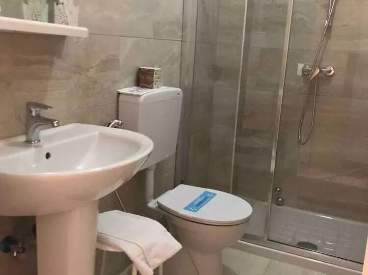 هتل Adriatico