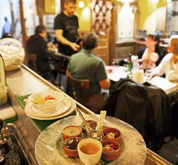 Hôtel Bistrot Les Sans Culottes
