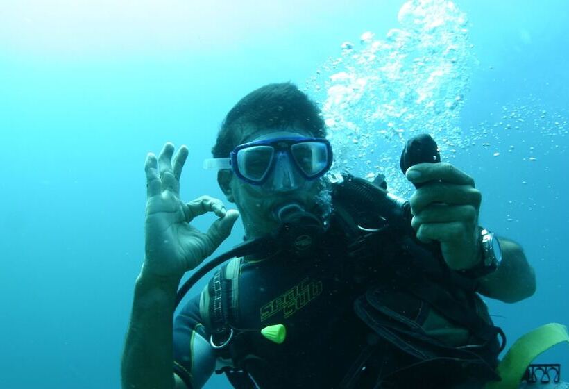 בית מלון כפרי El Sano Banano Beachside