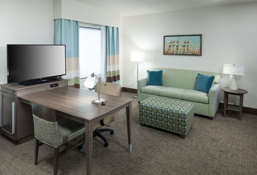 Отель Hampton Inn & Suites Carolina Beach Oceanfront