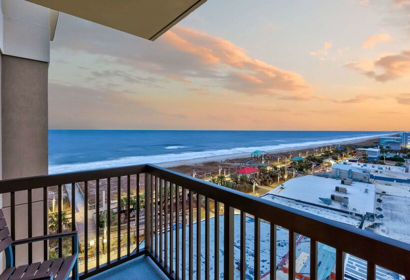Отель Hampton Inn & Suites Carolina Beach Oceanfront