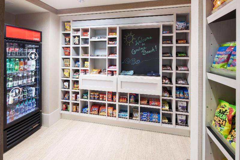 Отель Hampton Inn & Suites Carolina Beach Oceanfront