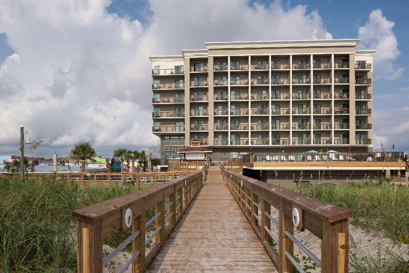 Отель Hampton Inn & Suites Carolina Beach Oceanfront