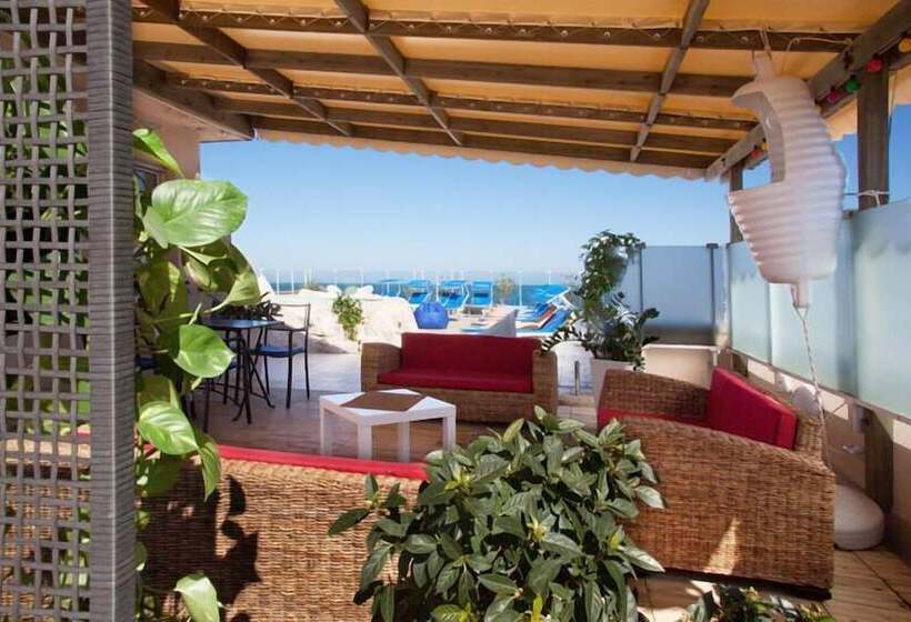 فندق International