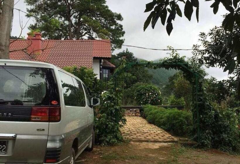 Hotel Morning Glory Inn