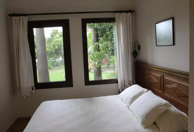 Hotel Nirvana