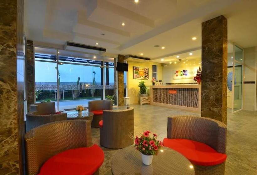 Отель The Bliss Loei Living