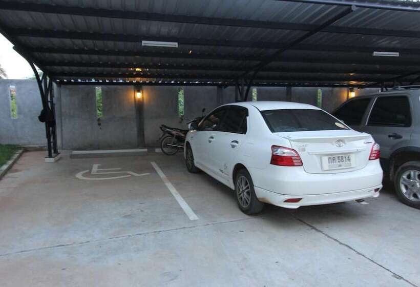 Отель The Bliss Loei Living