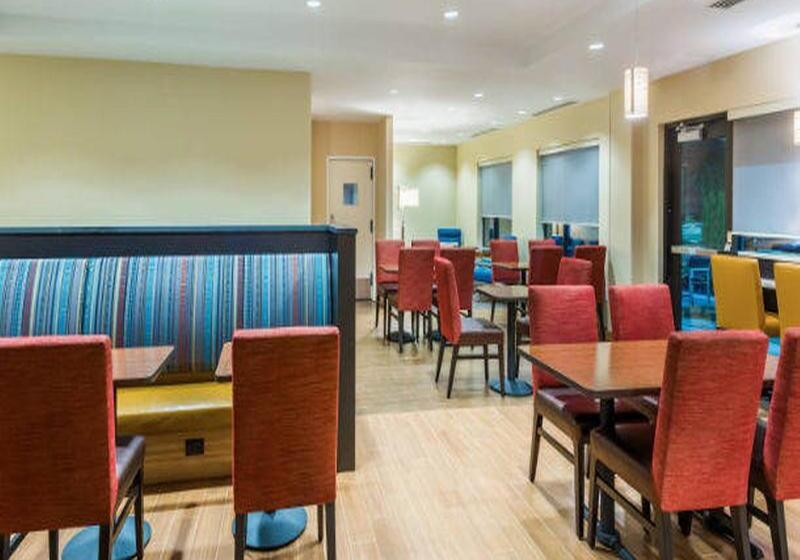 فندق Towneplace Suites By Marriott Latham Albany Airport