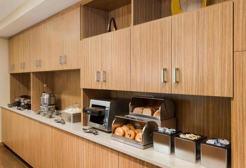 فندق Towneplace Suites By Marriott Latham Albany Airport