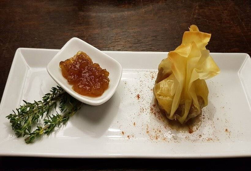 فندق Tutwa Desert Lodge