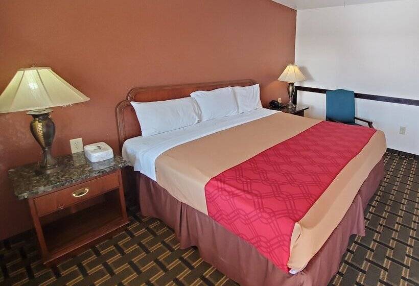 汽车旅馆 Route 66 Inn