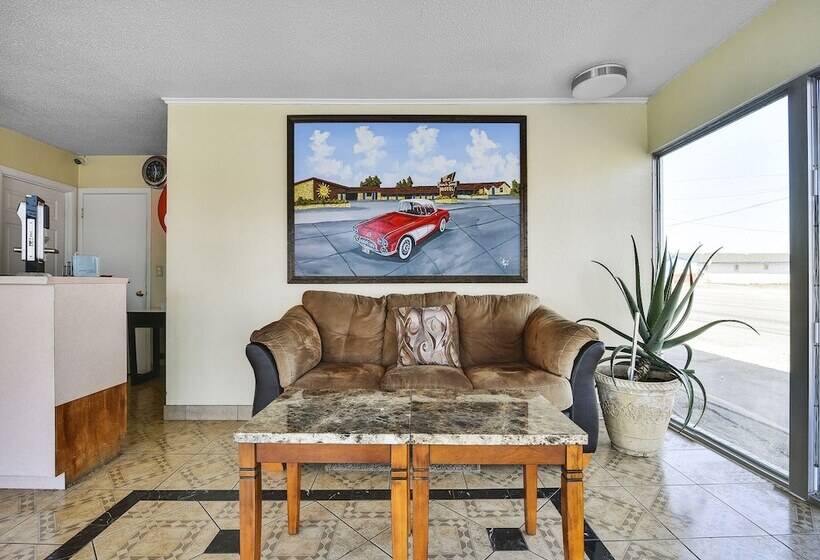 汽车旅馆 Route 66 Inn