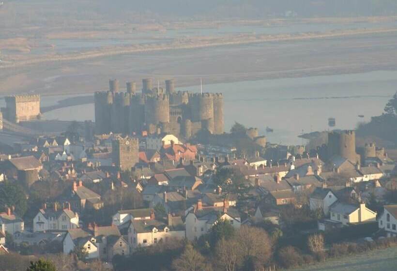 Пансион Glan Heulog Guest House