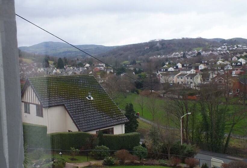 Пансион Glan Heulog Guest House