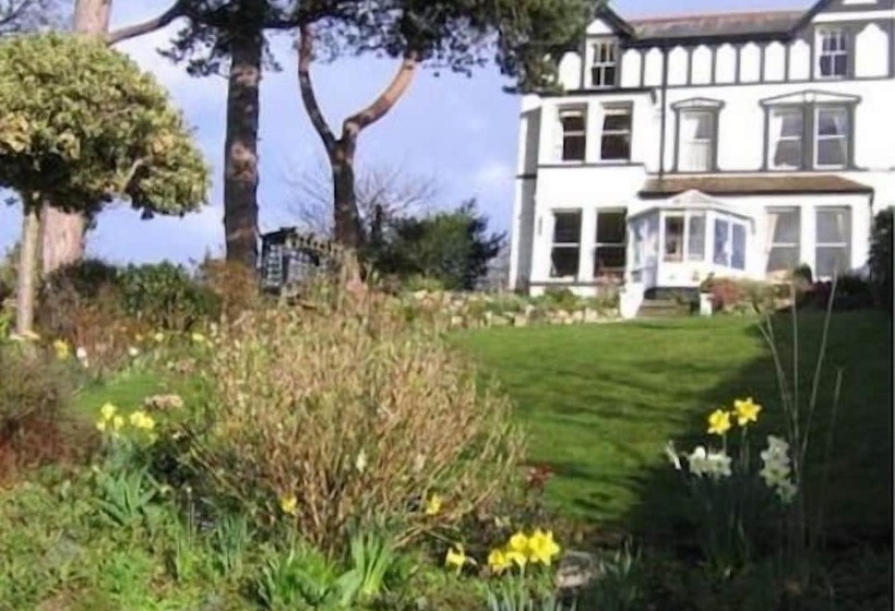 Пансион Glan Heulog Guest House