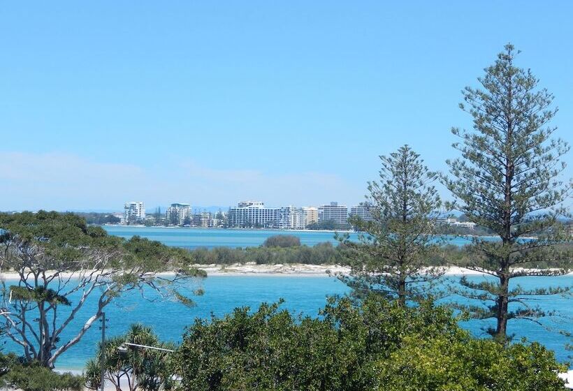 Tranquil Shores Holiday Apartments