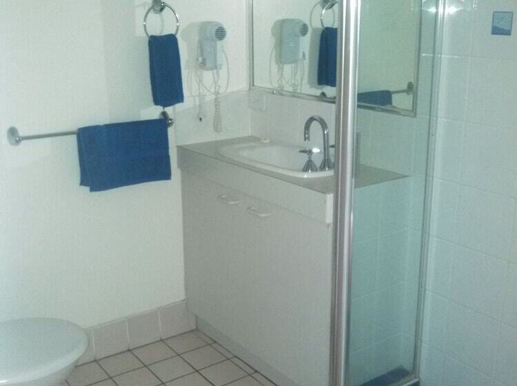 Tranquil Shores Holiday Apartments