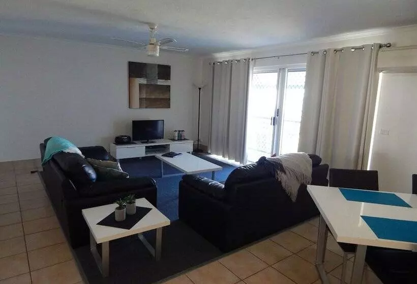 Tranquil Shores Holiday Apartments