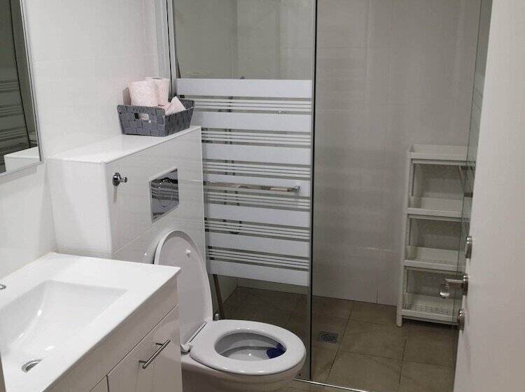 Allenby 2 Bed & Breakfast