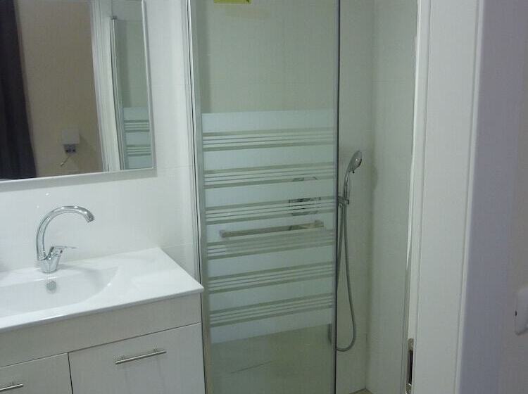 Allenby 2 Bed & Breakfast