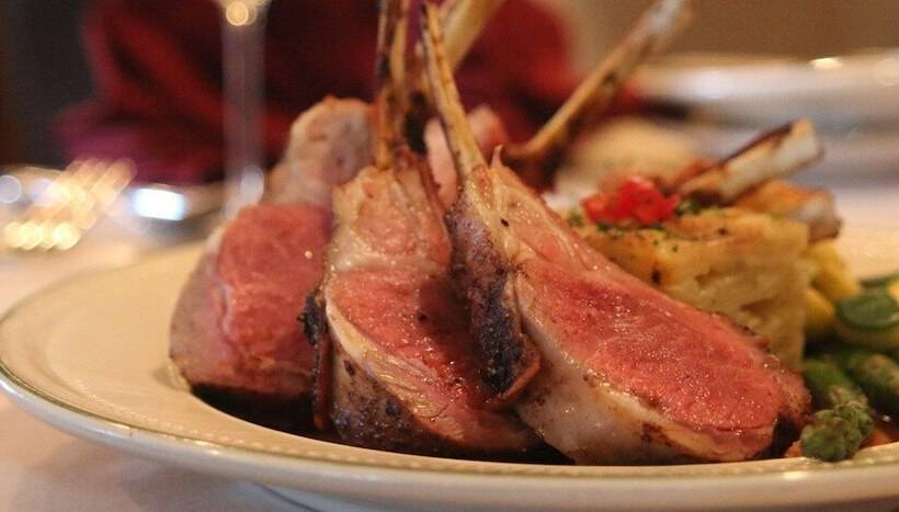 צימר The Whispering Pines Inn