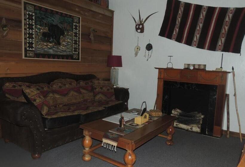 צימר The Whispering Pines Inn