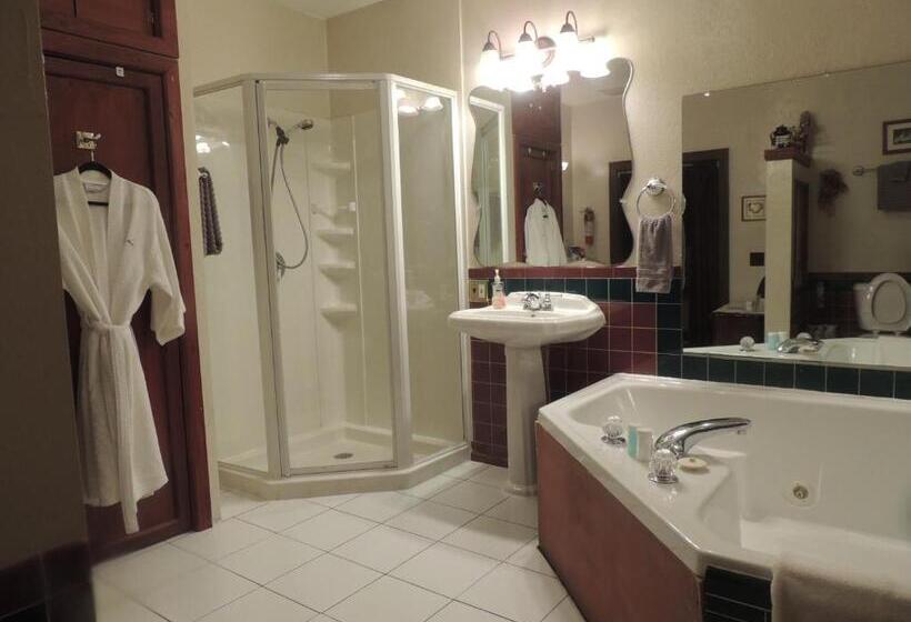 צימר The Whispering Pines Inn