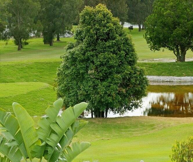 Byron Links Apartments