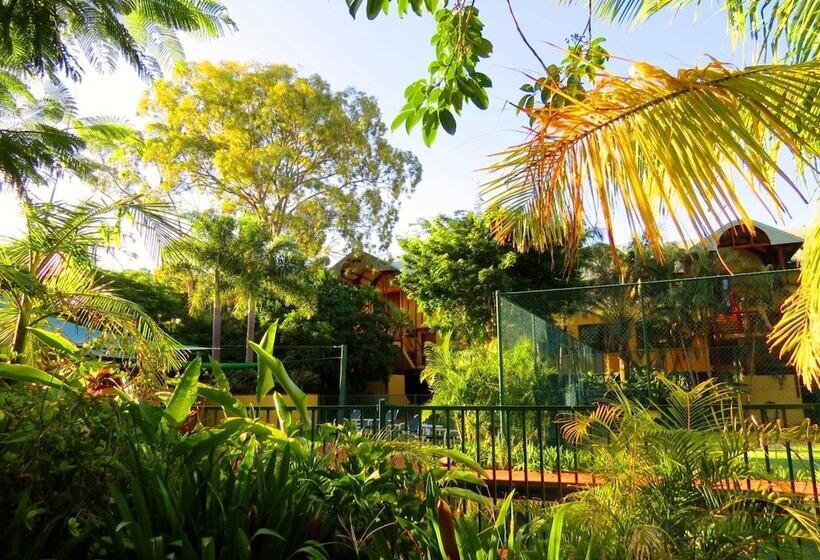 Byron Links Apartments