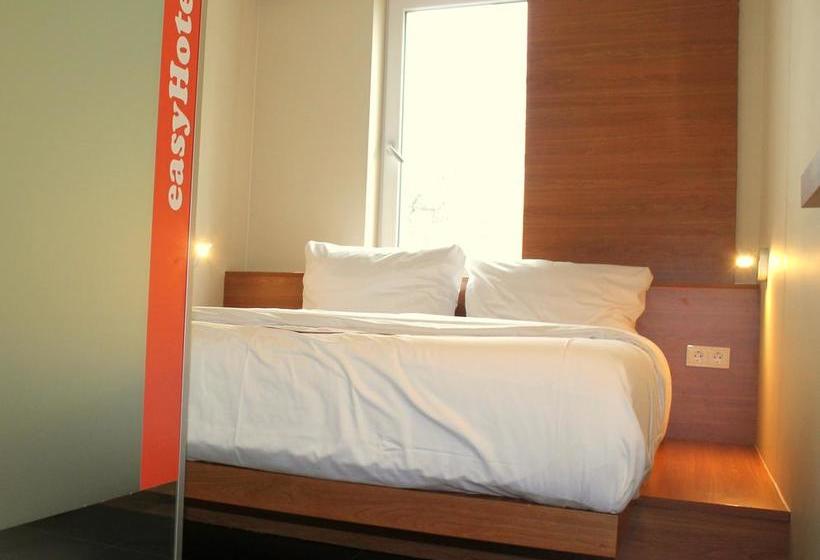 Отель Düsseldorfer Hof