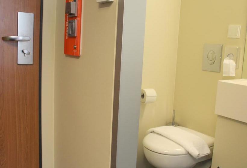 Отель Düsseldorfer Hof