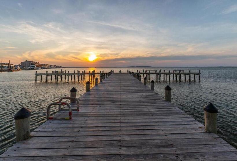 فندق Bay Club Resort