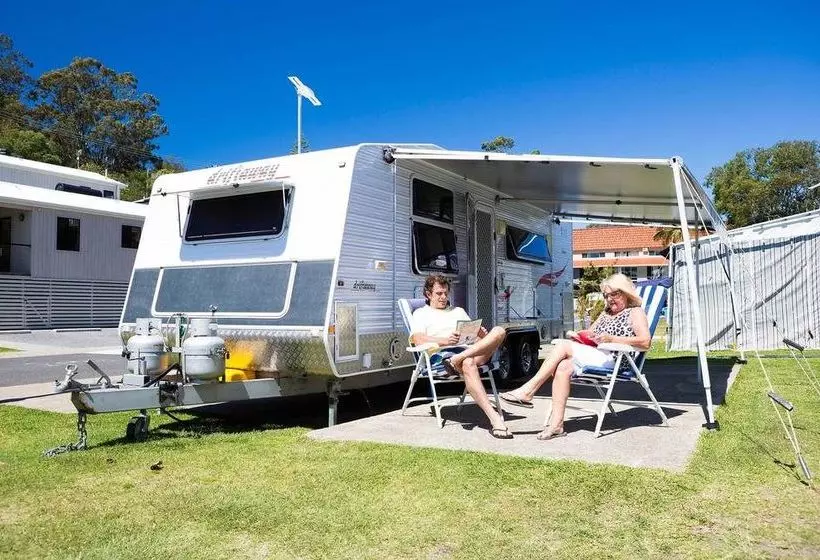 ホテル Burleigh Beach Tourist Park