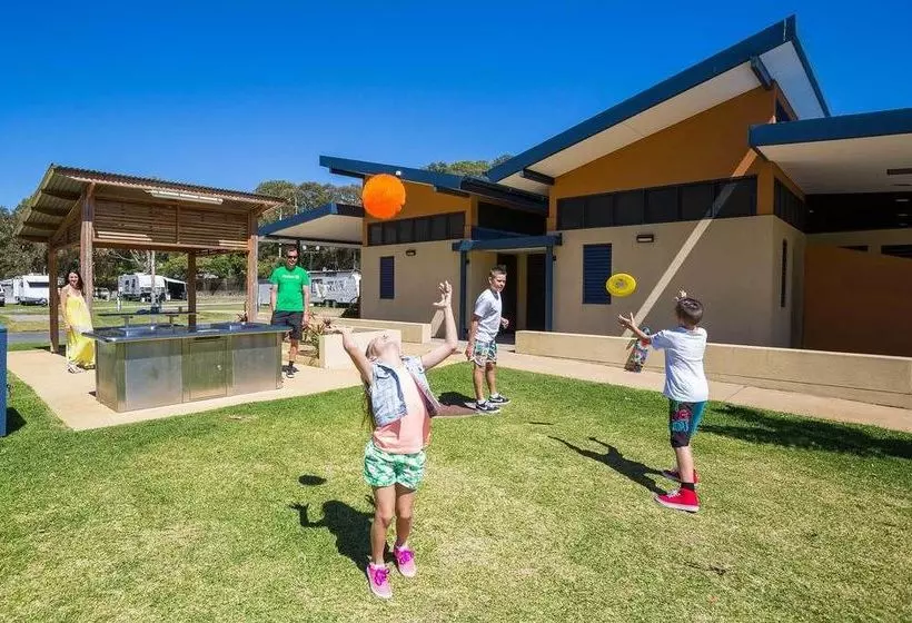 ホテル Burleigh Beach Tourist Park