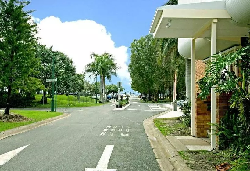 ホテル Burleigh Beach Tourist Park