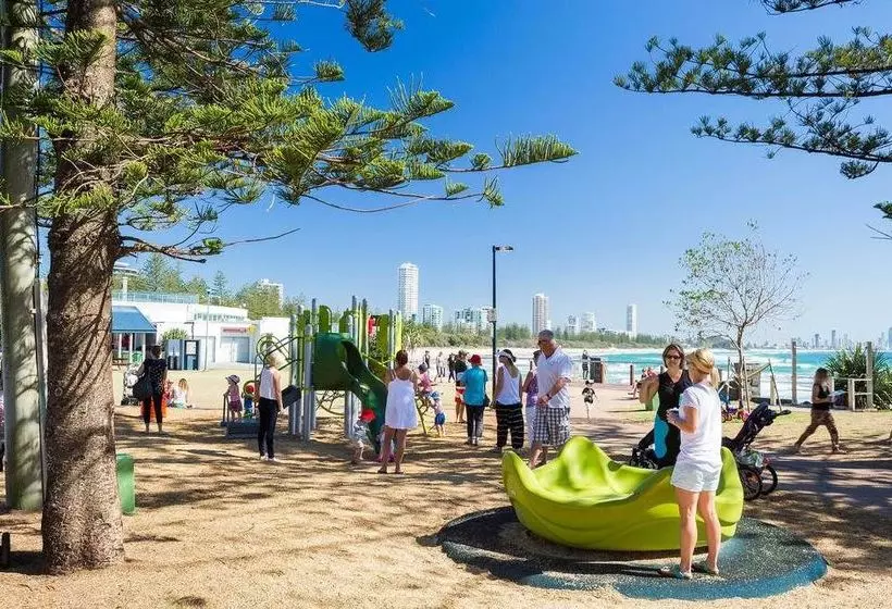 ホテル Burleigh Beach Tourist Park