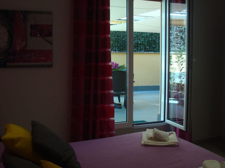 בית מלון כפרי Chroma Italy  Chroma Apt Marconi