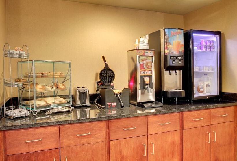 酒店 Cobblestone Inn And Suites   Eaton