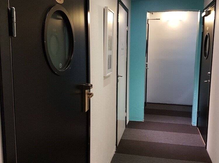 هتل L Centralstation