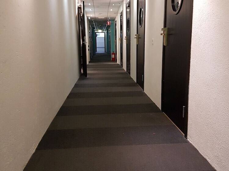 هتل L Centralstation