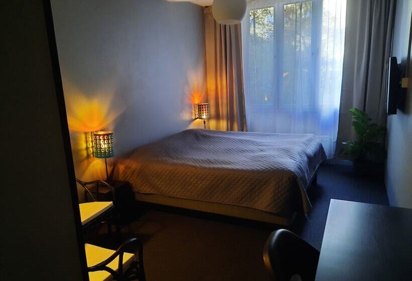 هتل L Centralstation