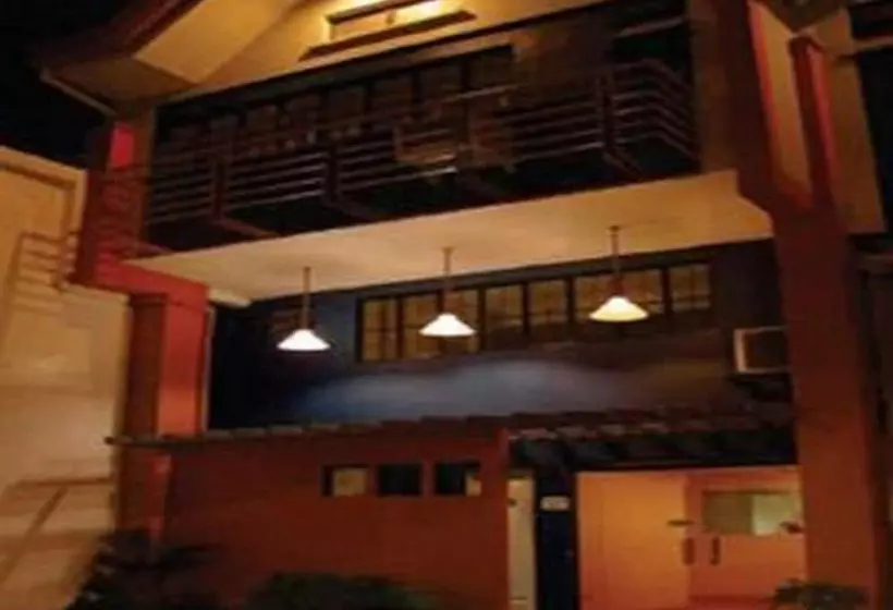 هتل Toilena Room And Board