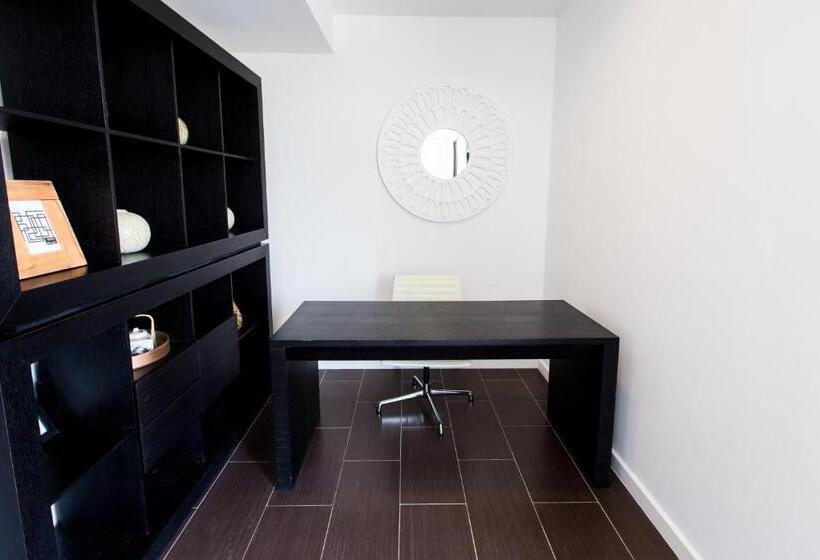 Montgomerie Links Hotel & Villas