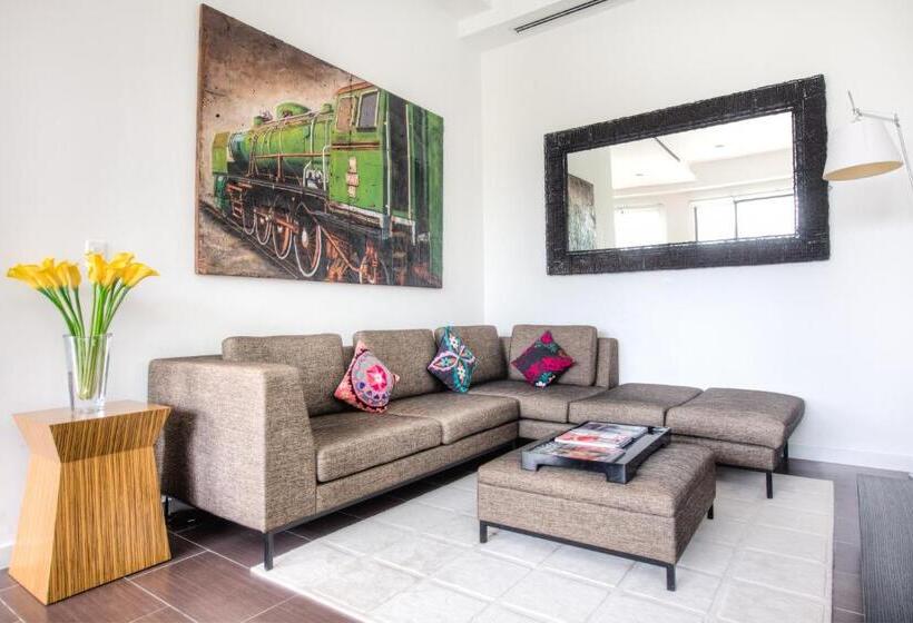 Montgomerie Links Hotel & Villas