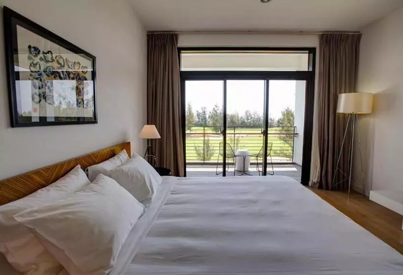 Montgomerie Links Hotel & Villas